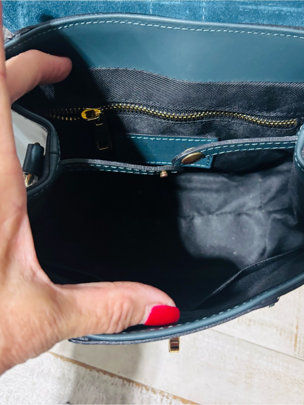 ❤️Viola Castellani Isabella Handbag - Picture 10 of 10